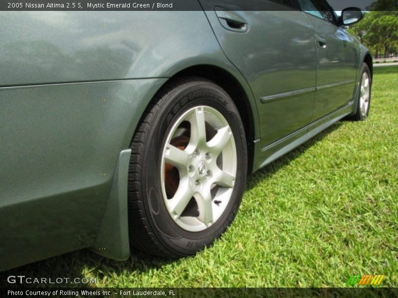 Mystic Emerald Green / Blond 2005 Nissan Altima 2.5 S