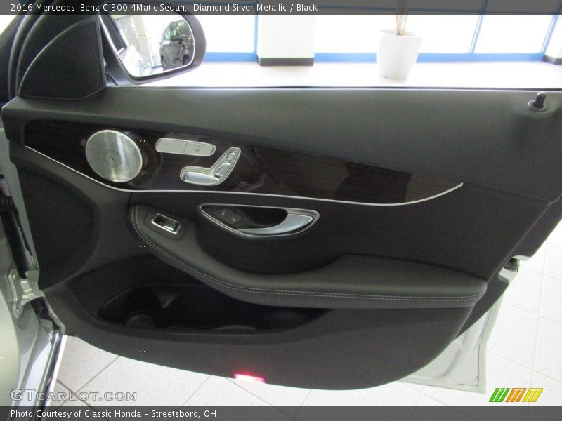 Diamond Silver Metallic / Black 2016 Mercedes-Benz C 300 4Matic Sedan