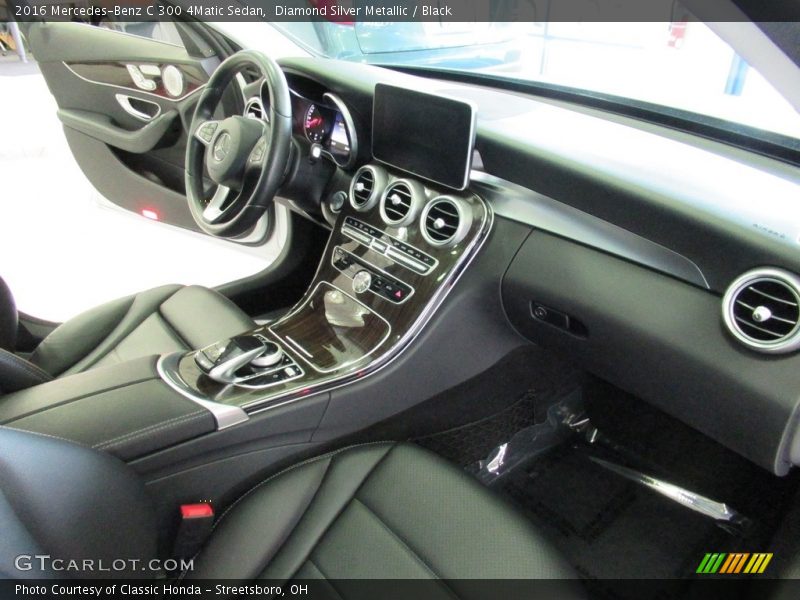 Diamond Silver Metallic / Black 2016 Mercedes-Benz C 300 4Matic Sedan