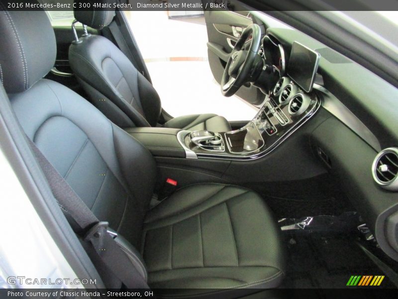 Diamond Silver Metallic / Black 2016 Mercedes-Benz C 300 4Matic Sedan