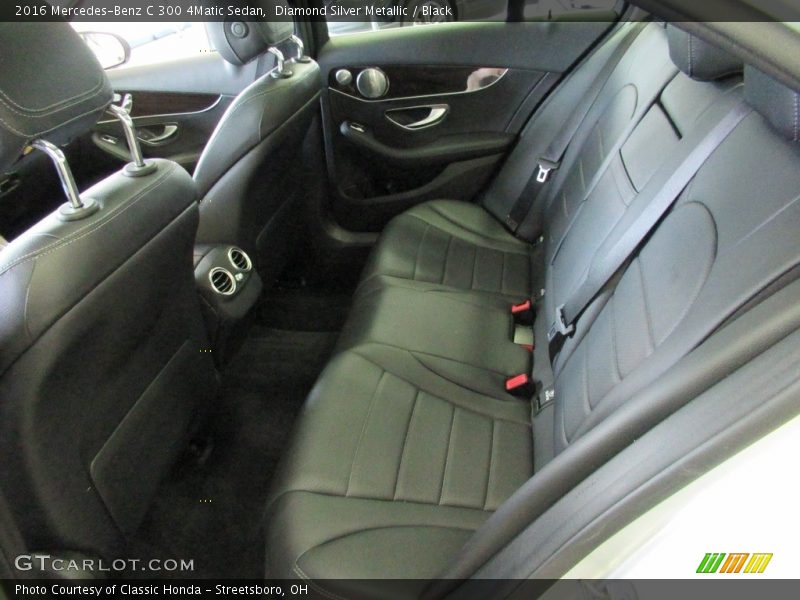 Diamond Silver Metallic / Black 2016 Mercedes-Benz C 300 4Matic Sedan