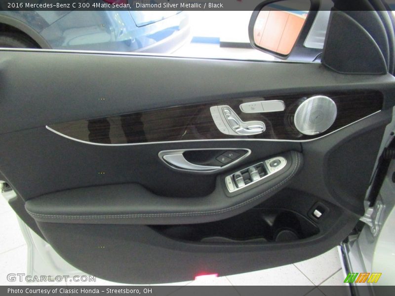 Diamond Silver Metallic / Black 2016 Mercedes-Benz C 300 4Matic Sedan