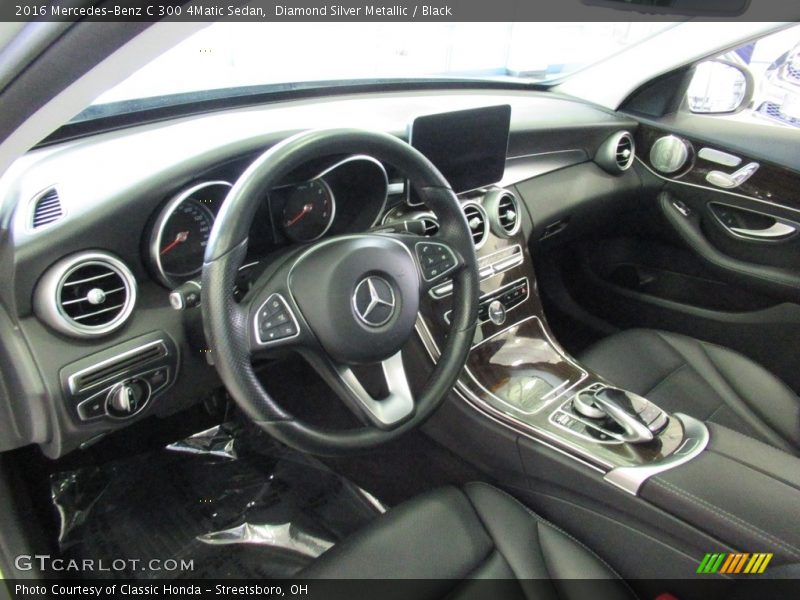 Diamond Silver Metallic / Black 2016 Mercedes-Benz C 300 4Matic Sedan