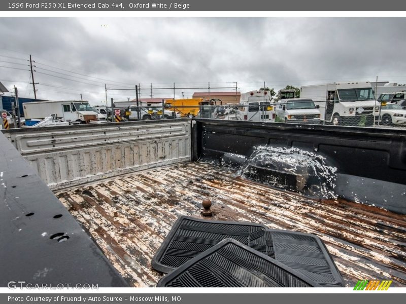 Oxford White / Beige 1996 Ford F250 XL Extended Cab 4x4