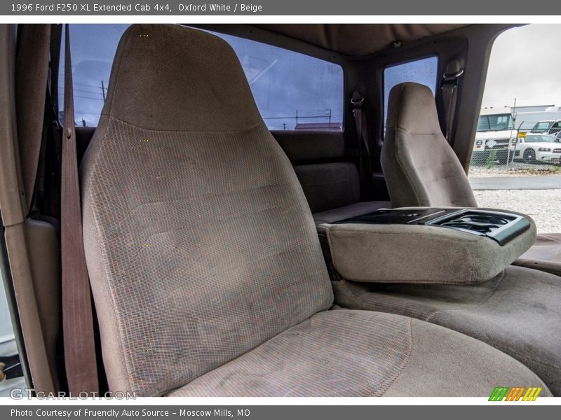 Oxford White / Beige 1996 Ford F250 XL Extended Cab 4x4