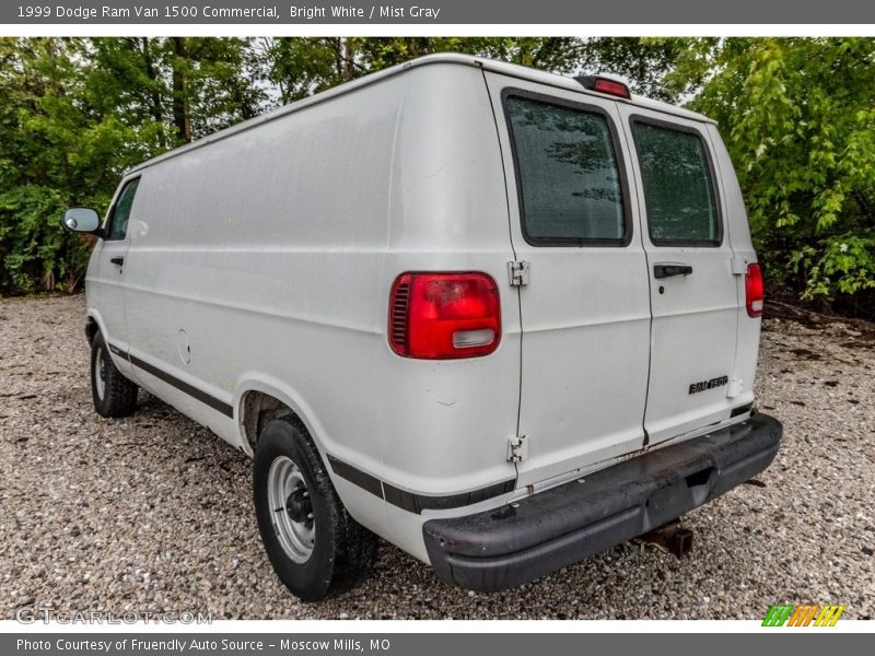  1999 Ram Van 1500 Commercial Bright White