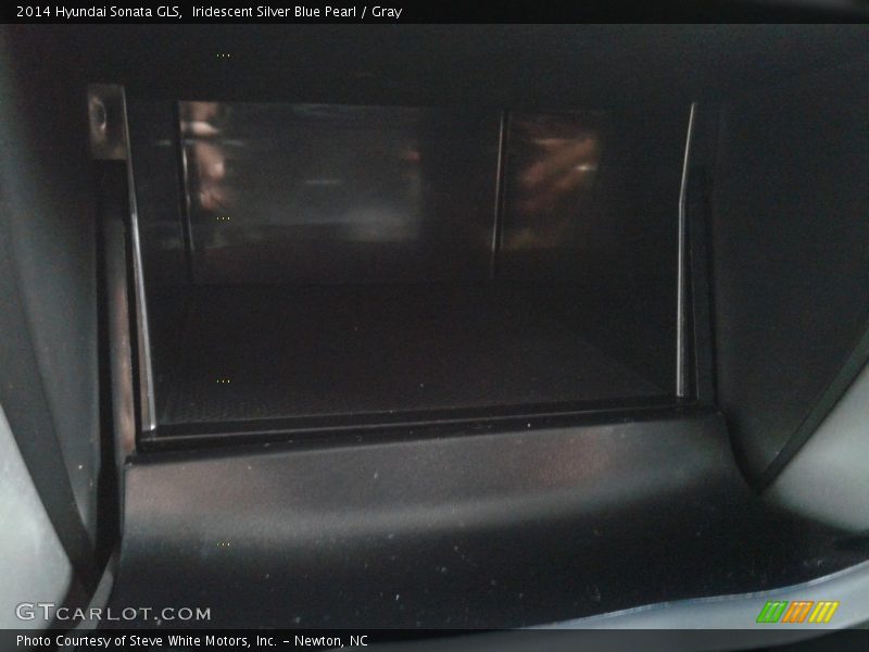 Iridescent Silver Blue Pearl / Gray 2014 Hyundai Sonata GLS