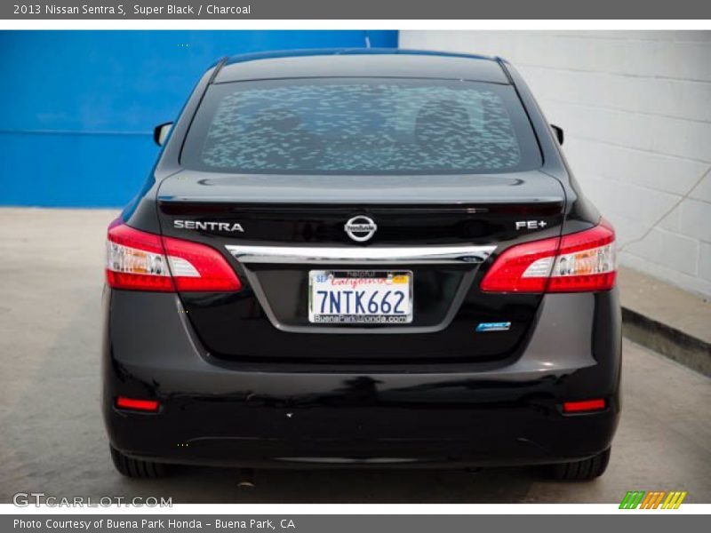 Super Black / Charcoal 2013 Nissan Sentra S