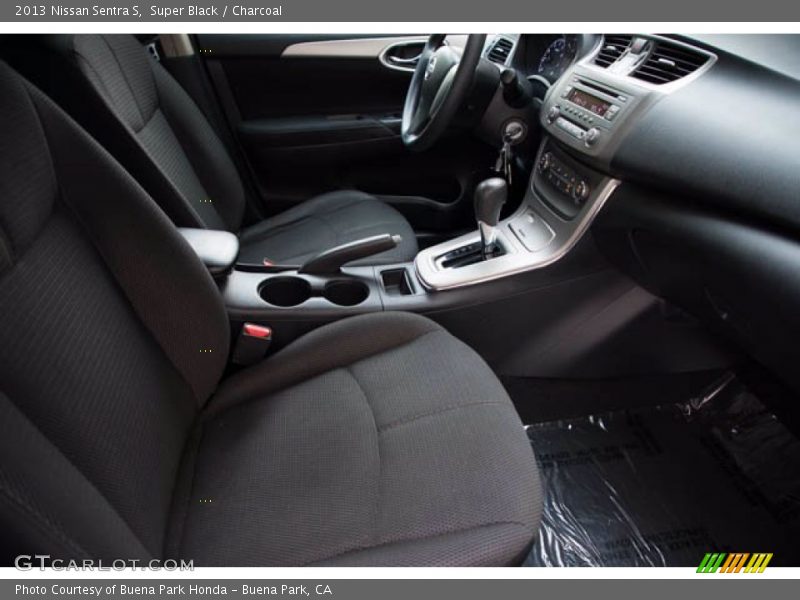 Super Black / Charcoal 2013 Nissan Sentra S
