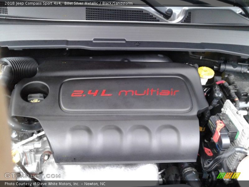 Billet Silver Metallic / Black/Sandstorm 2018 Jeep Compass Sport 4x4