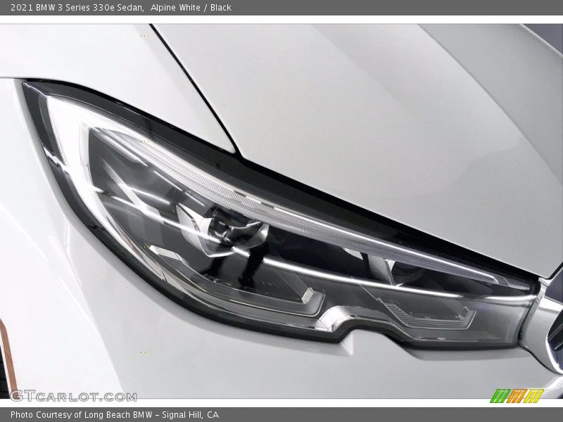 Alpine White / Black 2021 BMW 3 Series 330e Sedan