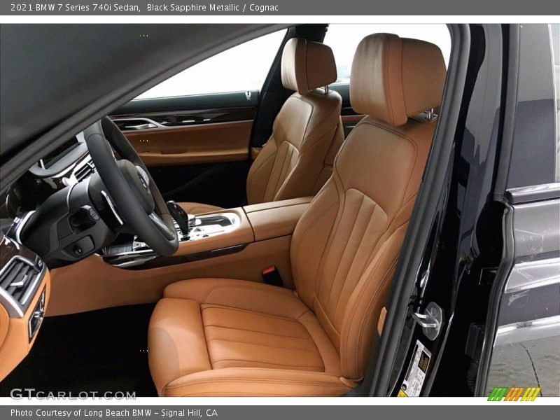 Front Seat of 2021 7 Series 740i Sedan