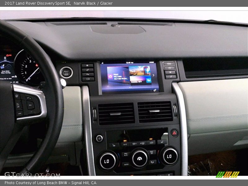 Narvik Black / Glacier 2017 Land Rover Discovery Sport SE