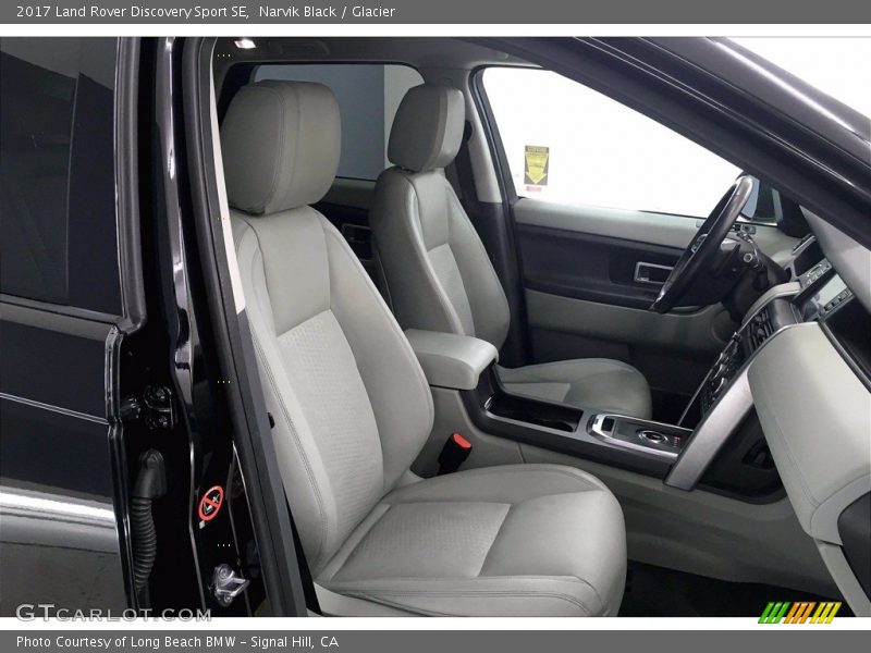 Narvik Black / Glacier 2017 Land Rover Discovery Sport SE