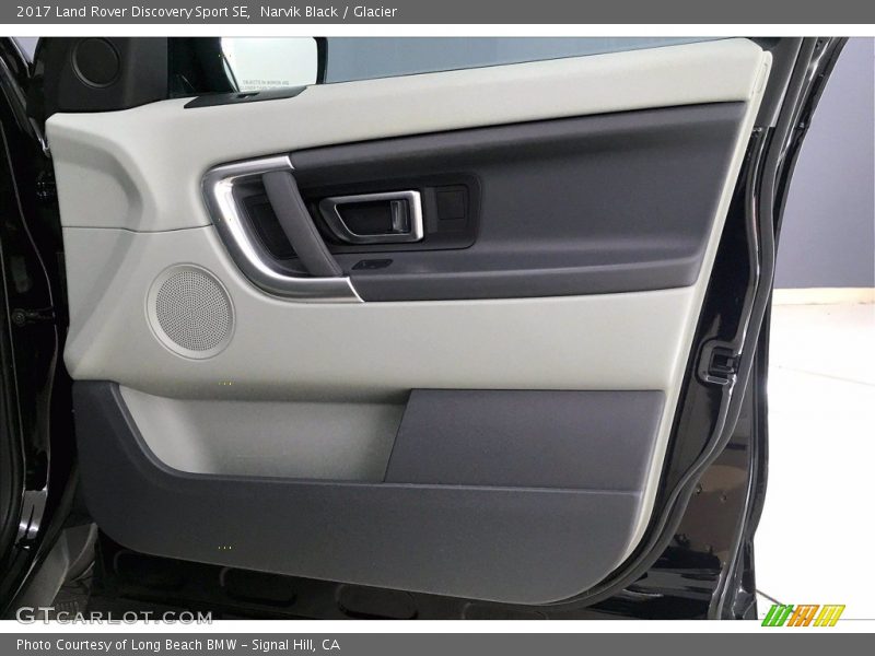 Narvik Black / Glacier 2017 Land Rover Discovery Sport SE