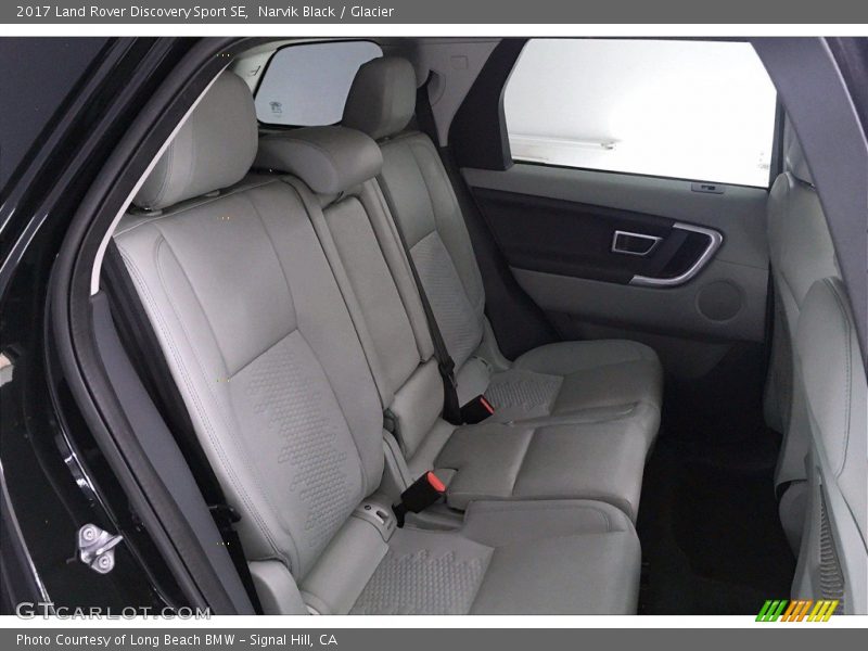 Narvik Black / Glacier 2017 Land Rover Discovery Sport SE