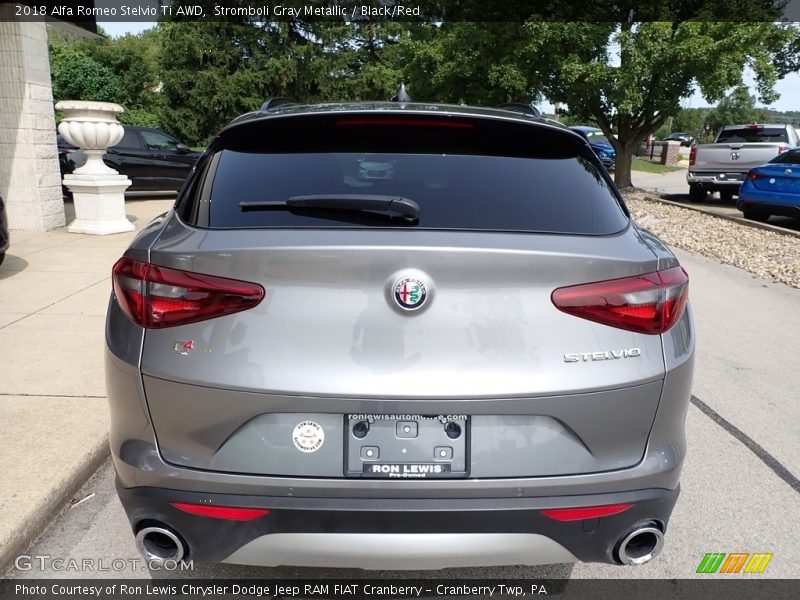 Stromboli Gray Metallic / Black/Red 2018 Alfa Romeo Stelvio Ti AWD