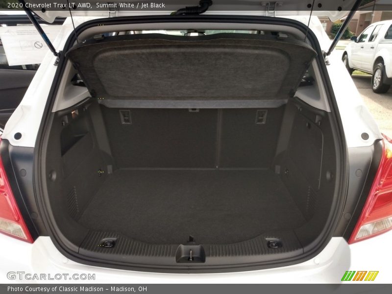 Summit White / Jet Black 2020 Chevrolet Trax LT AWD