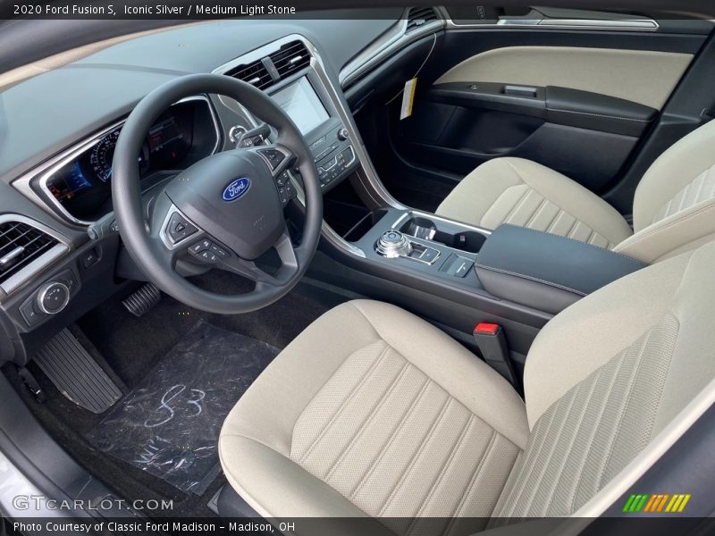  2020 Fusion S Medium Light Stone Interior
