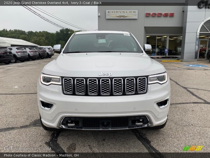 Ivory 3-Coat / Black 2020 Jeep Grand Cherokee Overland 4x4