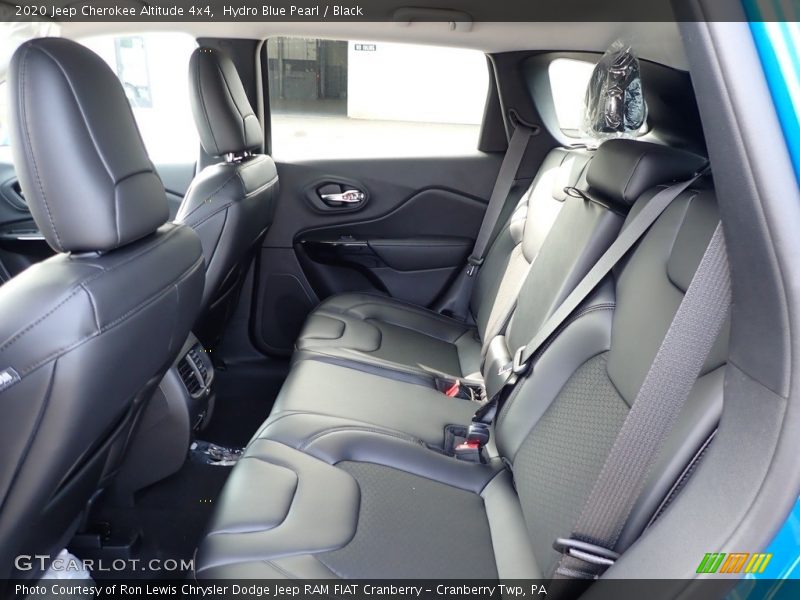 Hydro Blue Pearl / Black 2020 Jeep Cherokee Altitude 4x4