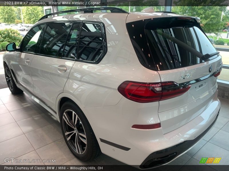 Mineral White Metallic / Cognac 2021 BMW X7 xDrive40i