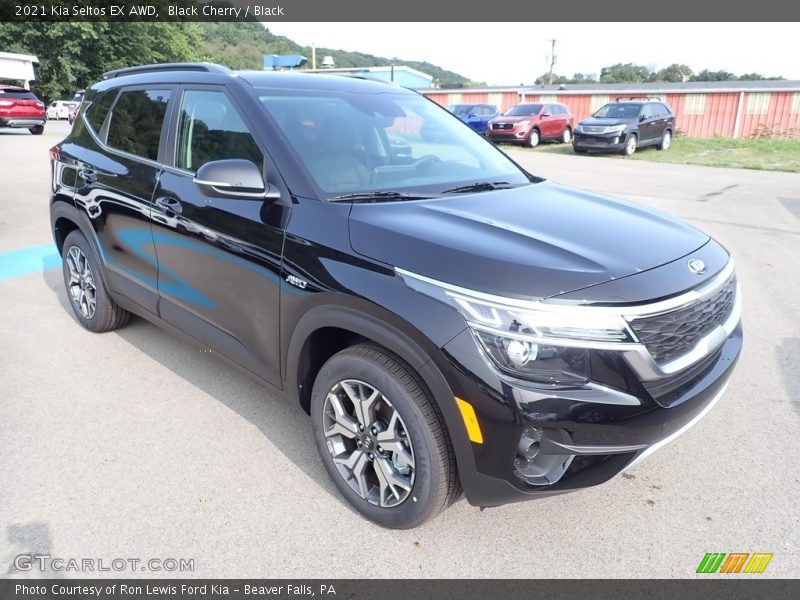 Front 3/4 View of 2021 Seltos EX AWD