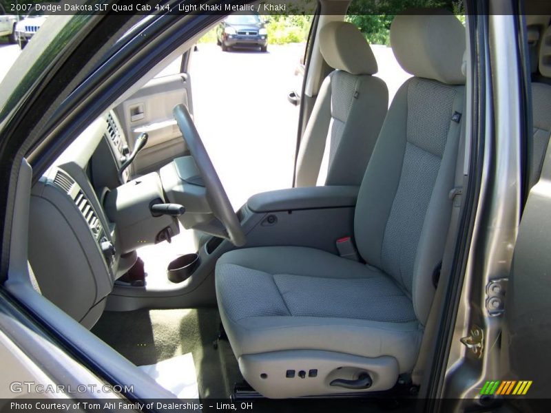Light Khaki Metallic / Khaki 2007 Dodge Dakota SLT Quad Cab 4x4
