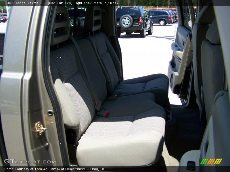 Light Khaki Metallic / Khaki 2007 Dodge Dakota SLT Quad Cab 4x4