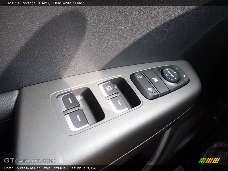 Clear White / Black 2021 Kia Sportage LX AWD