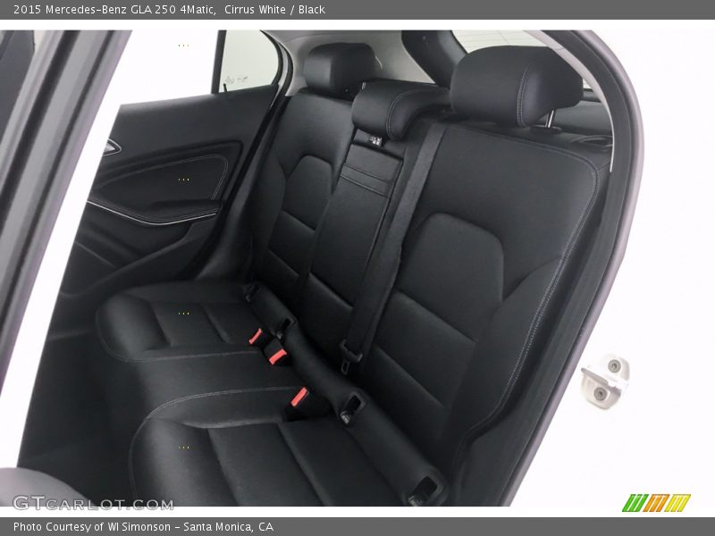 Cirrus White / Black 2015 Mercedes-Benz GLA 250 4Matic