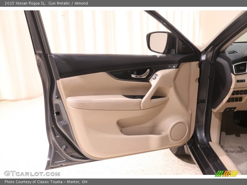 Gun Metallic / Almond 2015 Nissan Rogue SL