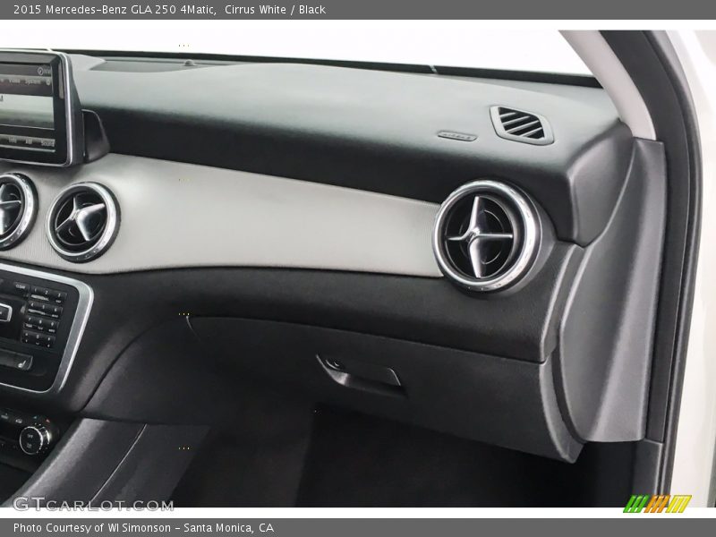 Cirrus White / Black 2015 Mercedes-Benz GLA 250 4Matic
