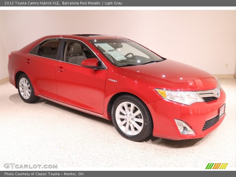 Barcelona Red Metallic / Light Gray 2013 Toyota Camry Hybrid XLE