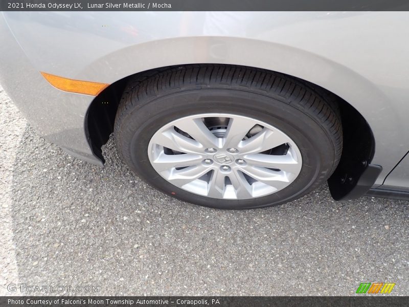 Lunar Silver Metallic / Mocha 2021 Honda Odyssey LX