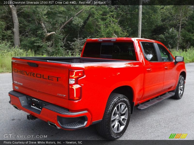 Red Hot / Jet Black 2019 Chevrolet Silverado 1500 RST Crew Cab 4WD