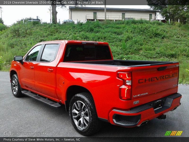Red Hot / Jet Black 2019 Chevrolet Silverado 1500 RST Crew Cab 4WD