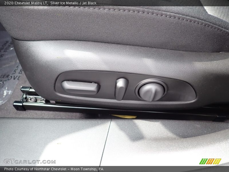 Silver Ice Metallic / Jet Black 2020 Chevrolet Malibu LT