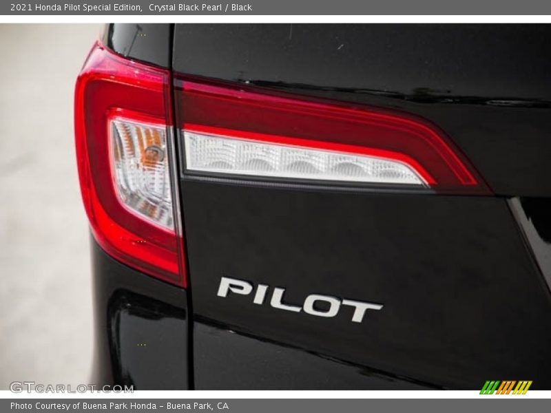 Crystal Black Pearl / Black 2021 Honda Pilot Special Edition