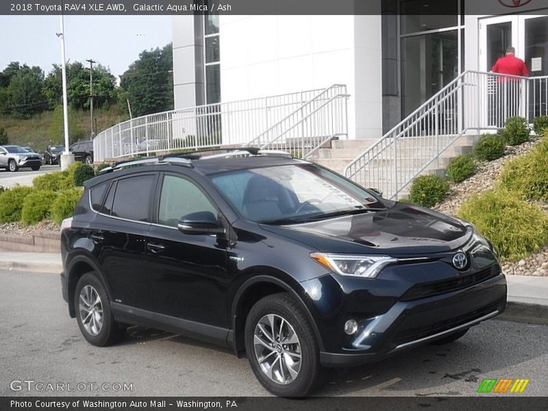Front 3/4 View of 2018 RAV4 XLE AWD