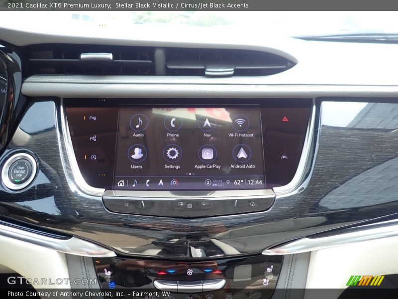 Controls of 2021 XT6 Premium Luxury