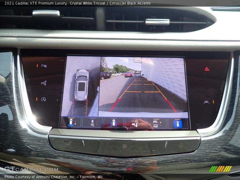 Crystal White Tricoat / Cirrus/Jet Black Accents 2021 Cadillac XT6 Premium Luxury