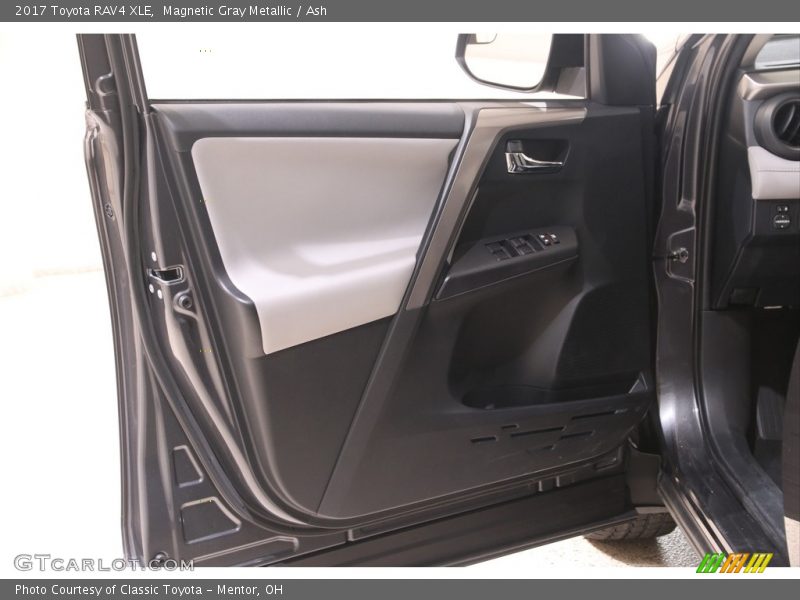 Magnetic Gray Metallic / Ash 2017 Toyota RAV4 XLE