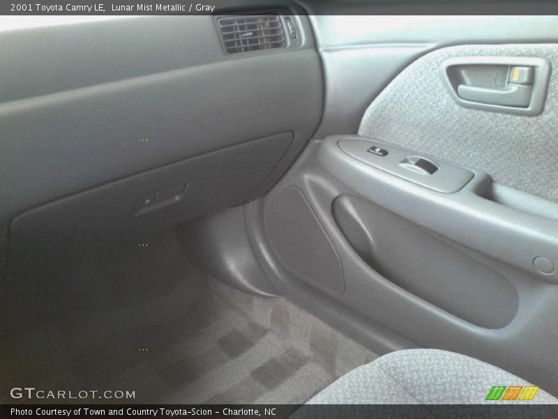 Lunar Mist Metallic / Gray 2001 Toyota Camry LE