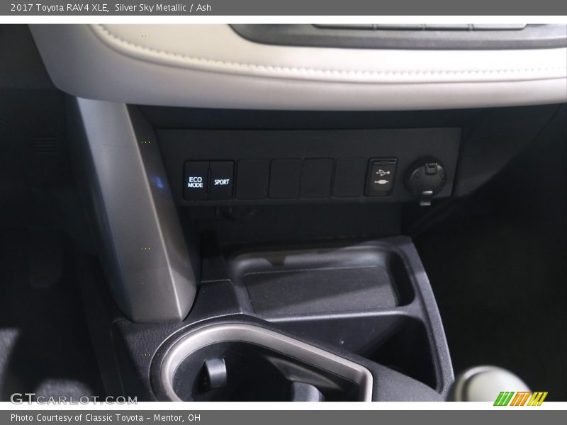 Silver Sky Metallic / Ash 2017 Toyota RAV4 XLE
