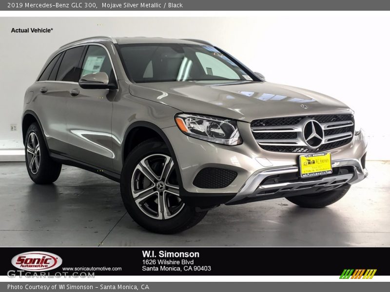 Mojave Silver Metallic / Black 2019 Mercedes-Benz GLC 300