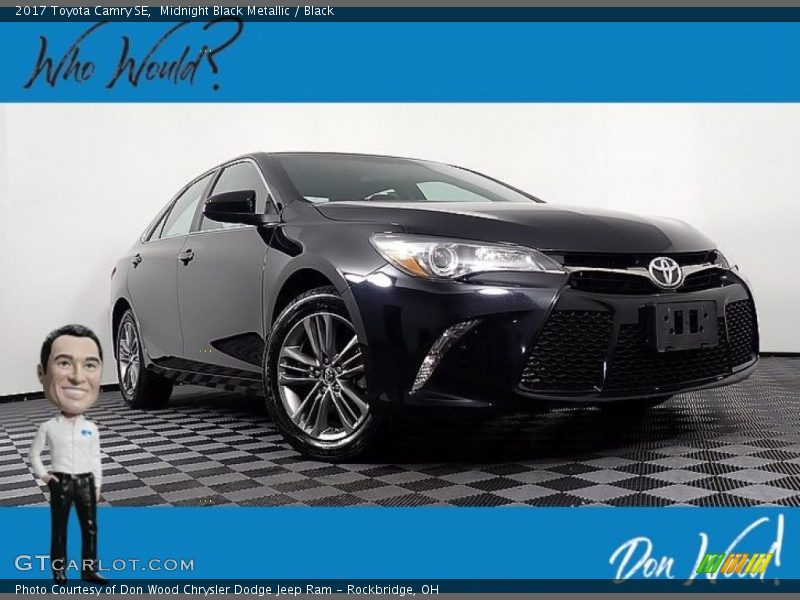Midnight Black Metallic / Black 2017 Toyota Camry SE