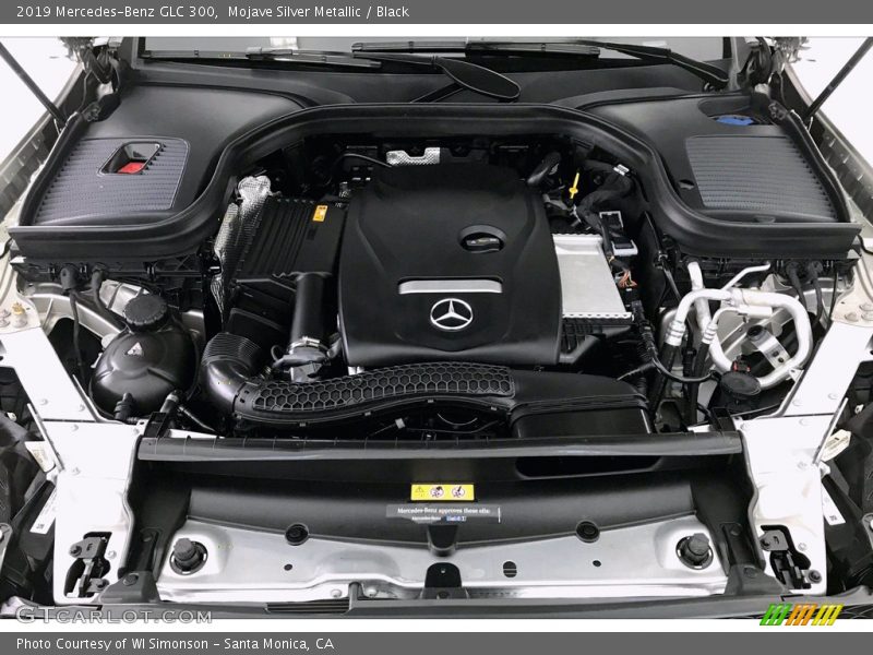 Mojave Silver Metallic / Black 2019 Mercedes-Benz GLC 300