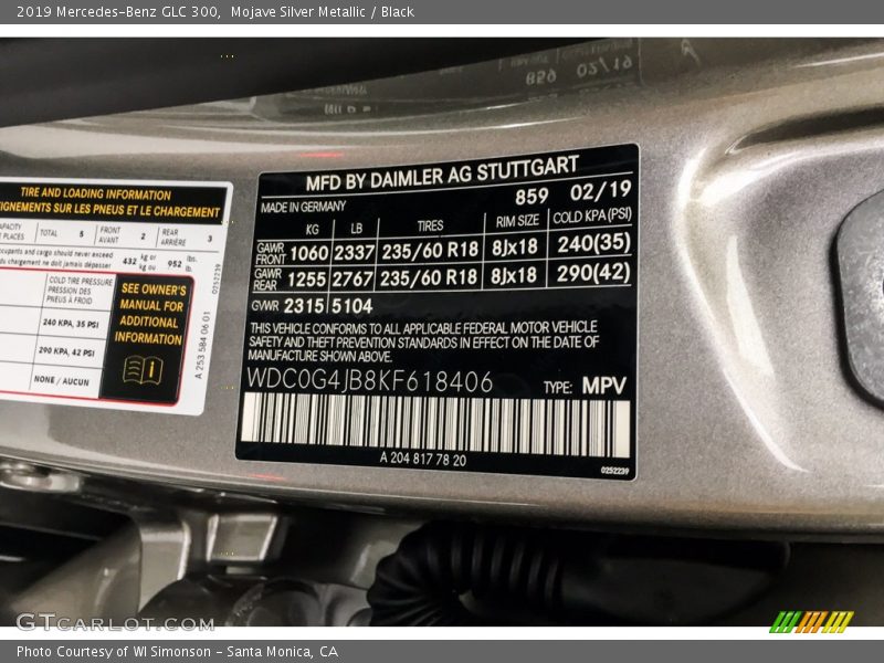 Mojave Silver Metallic / Black 2019 Mercedes-Benz GLC 300