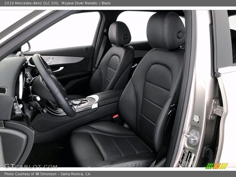 Mojave Silver Metallic / Black 2019 Mercedes-Benz GLC 300